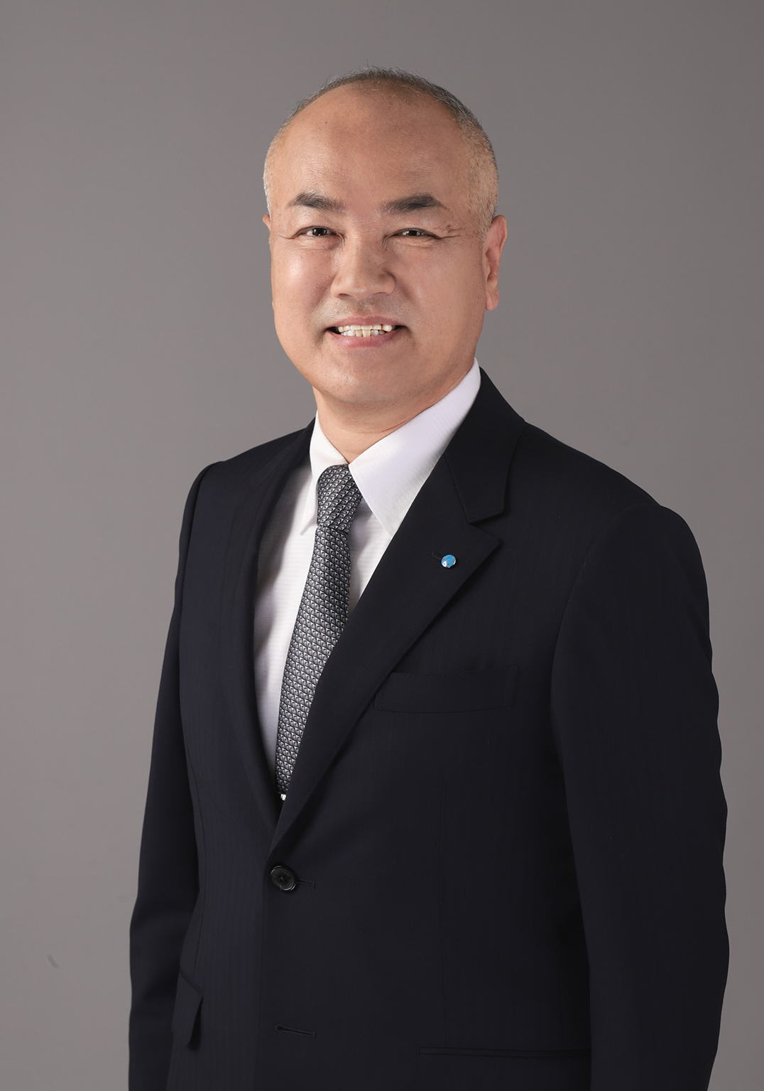 東 剛
